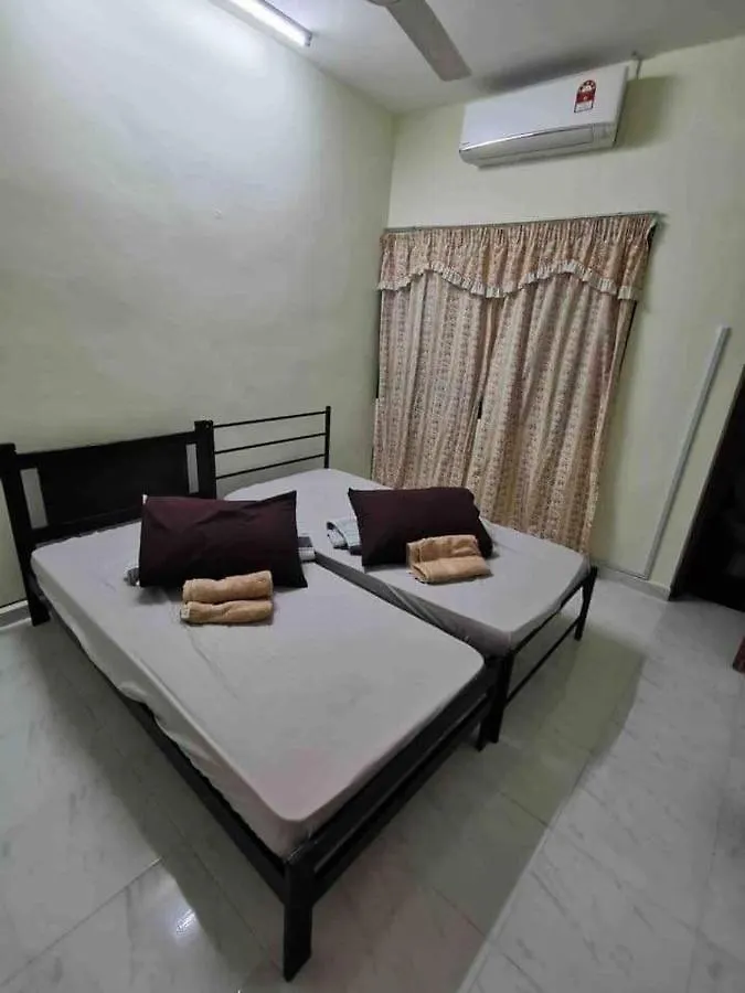 Holiday home Double Storey Johor Bahru Stadium Homestay Malaysia